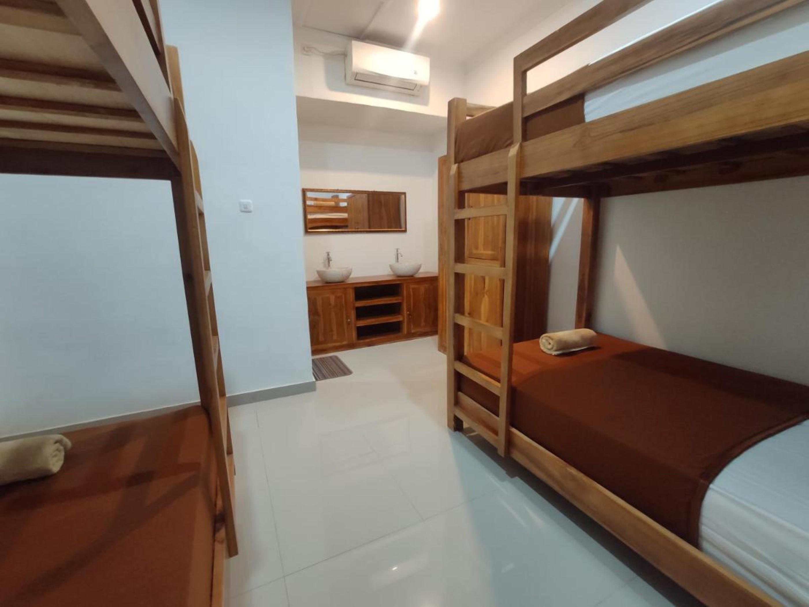 Gedhong Hostel Batununggul Екстер'єр фото