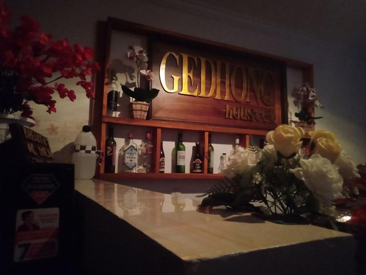 Gedhong Hostel Batununggul Екстер'єр фото