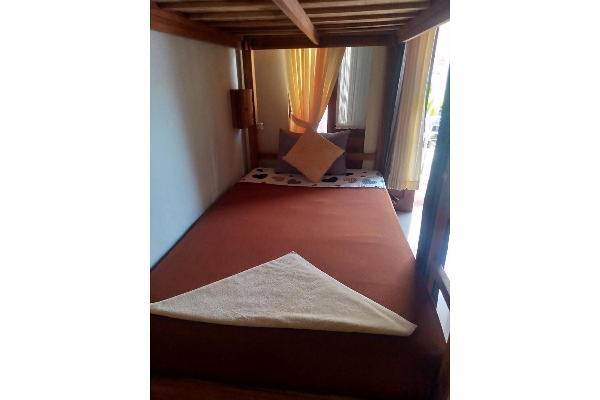 Gedhong Hostel Batununggul Екстер'єр фото